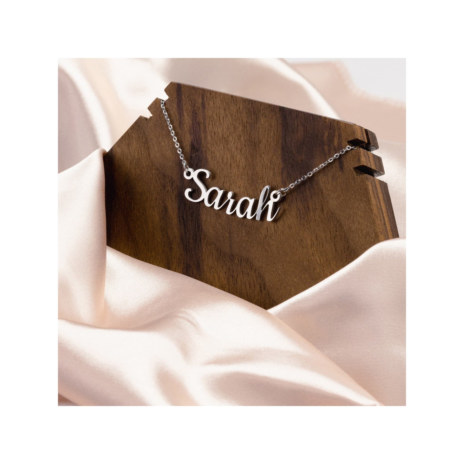 Personalised Beautiful Name Necklace | Gift for Wife, Mum, Grandma or Girlfriend - CanvasityCrafts - Free Shipping